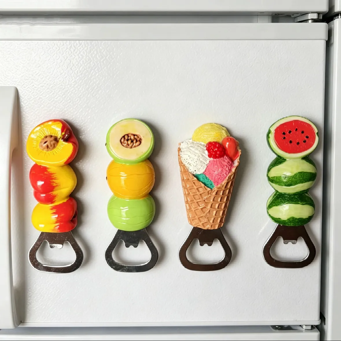 Lifelike Fruit-Shaped Magnetic Bottle Opener & Fridge Magnet – 2-in-1 Creative Resin Cap Opener for Kitchen, Bar & Home Decor, Strong Refrigerator Magnet Decor